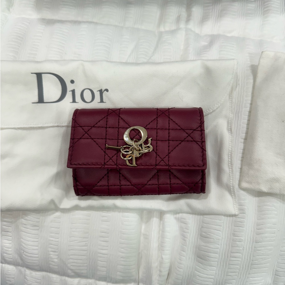 Brand new Lambskin Cannage Miss Dior Glycine Wallet Deep Fuchsia